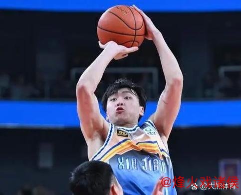 周琦18分率首钢大胜浙江 齐麟30+11助新疆击败四川