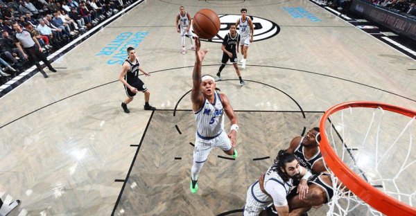 尊龙凯时人生就是博 班凯罗30+14+6打板三分绝杀 魔术加时险胜篮网